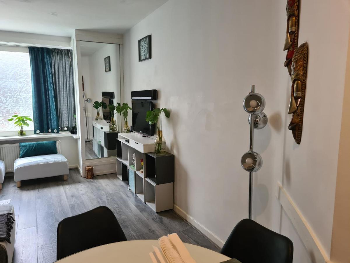 1 Bedroom 15 Min By Tram To Amsterdam Centre! 외부 사진